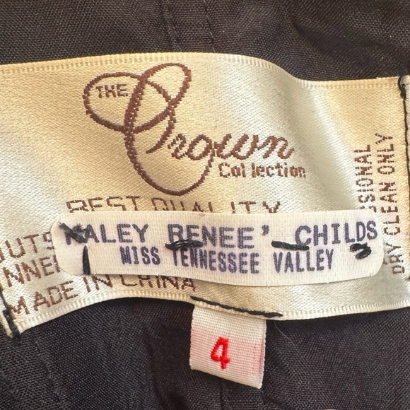 THE CROWN COLLECTION evening gown black sequined gold size 4 formal EUC Pageant - Picture 10 of 17